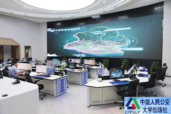 按住Ctrl键+鼠标滚轮缩放